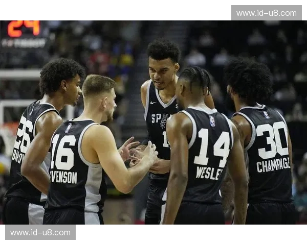 巅峰对决，针锋相对：马刺vs雷霆第二场，不止是胜负！